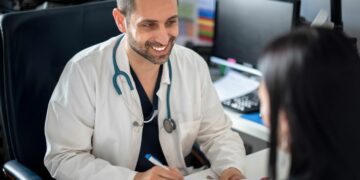 Lanzan una campaña para promover la verificación de matrículas profesionales en Córdoba Lanzan una campaña para promover la verificación de matrículas profesionales en Córdoba