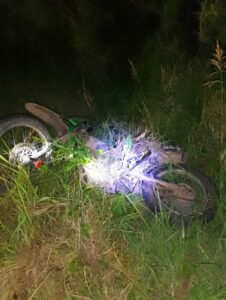 Manejaba ebria y chocó un móvil policial Manejaba ebria y chocó un móvil policial