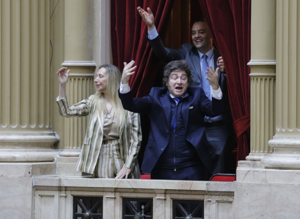 La avanzada libertaria, la fuga del PRO y el quiebre peronista reconfiguran el Congreso