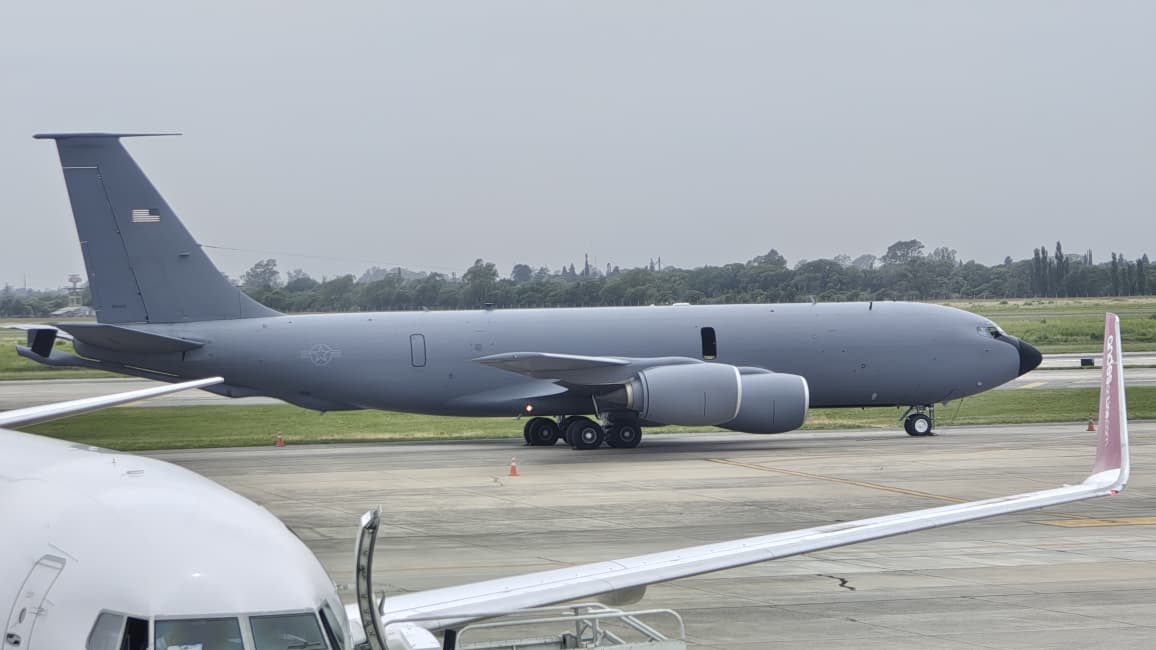 Milei presentó los F-16 y afirmó que el país “recupera seguridad y soberanía aérea” Milei presentó los F-16 y afirmó que el país “recupera seguridad y soberanía aérea”