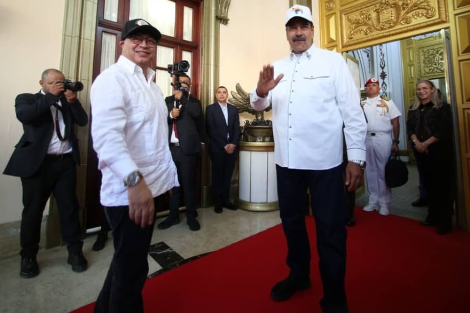 Gustavo Petro y Nicolás Maduro