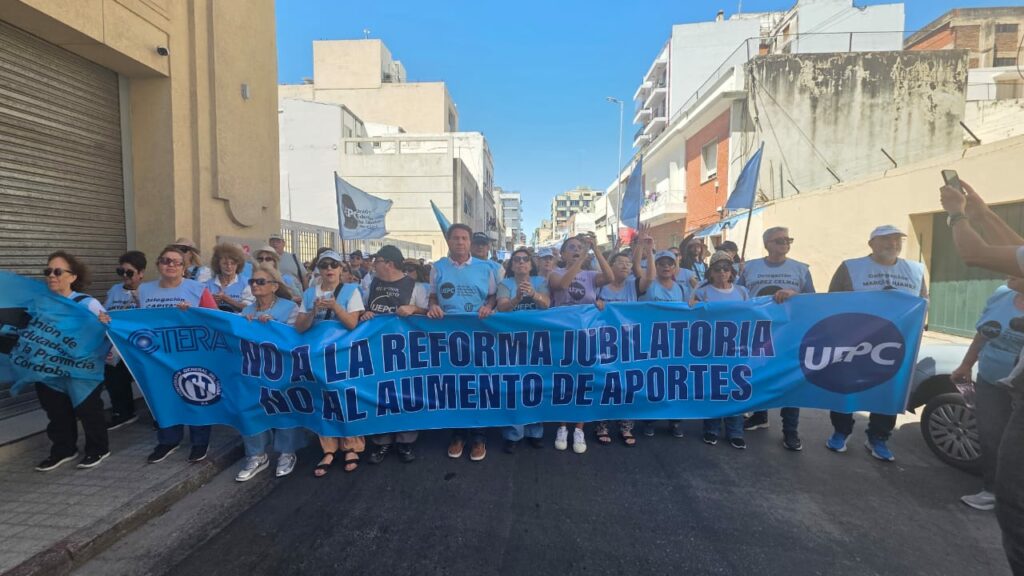 Reforma previsional en debate: gremios movilizados y propuesta del Ejecutivo Reforma previsional en debate: gremios movilizados y propuesta del Ejecutivo
