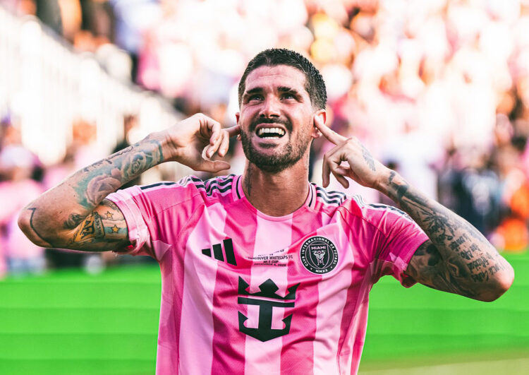 El Inter Miami le ganó 3-1 al Vancouver Whitecaps y se consagró campeón de la MLS Rodrigo De Paul festeja su gol, el segundo de Inter Miami en la victoria 3-1 que definió el título de la MLS.