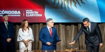 Miguel Siciliano juró como ministro de Vinculación y Gestión Institucional Miguel Siciliano juró como ministro de Vinculación y Gestión Institucional