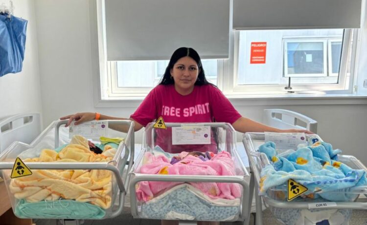 Nacieron trillizos en la Nueva Maternidad: Emir, Elías y Emily se encuentran en buen estado de salud Es el único embarazo trigemelar atendido en la institución durante 2025.