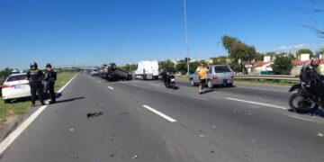 Tres vehículos protagonizaron un siniestro vial en Circunvalación Circunvalación