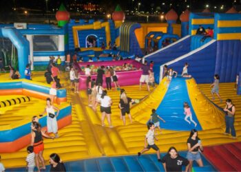Inflalandia debutó en Córdoba: un parque inflable gigante para todas las edades