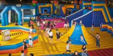 Inflalandia debutó en Córdoba: un parque inflable gigante para todas las edades