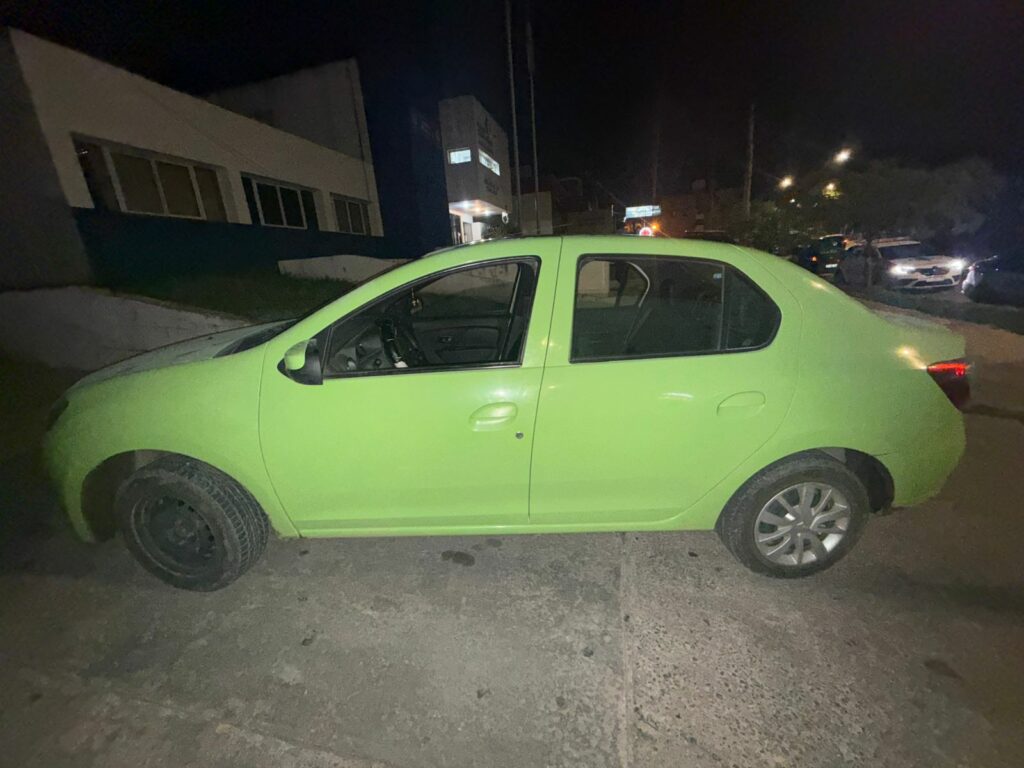 Dos detenidos tras el robo de un vehículo usado para viajes por aplicación Dos detenidos tras el robo de un vehículo usado para viajes por aplicación