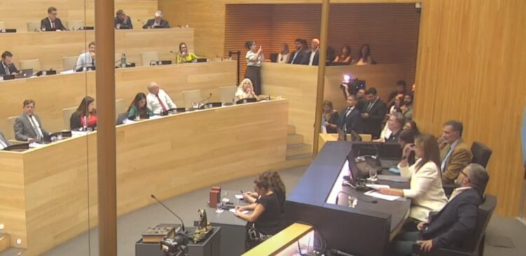 Comenzó la sesión, pero el Presupuesto 2026 pasó para la madrugada También se debaten cambios en el sistema jubilatorio, incluido el 82% móvil y posibles topes a los haberes.