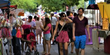 La Feria de Navidad del Circuito Güemes suma jornadas especiales con identidad cordobesa