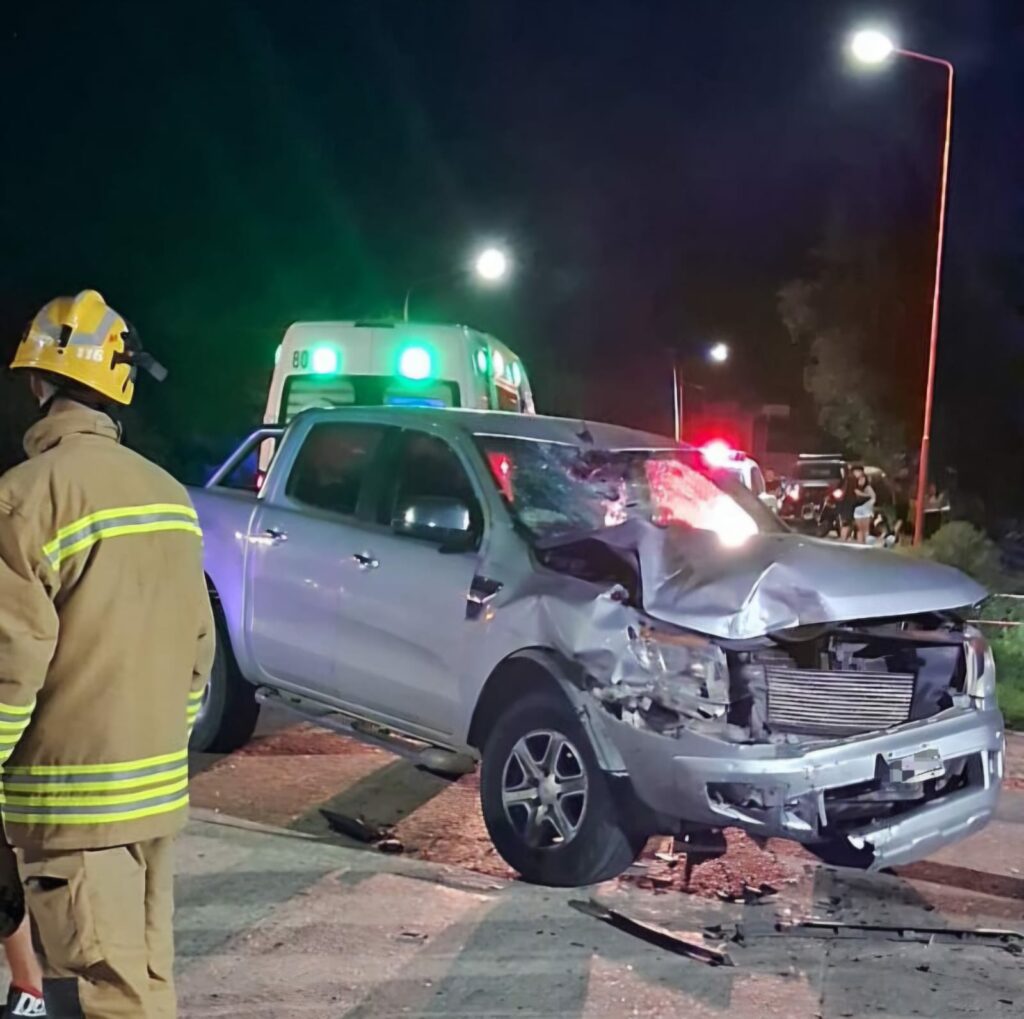 La camioneta Ford Ranger involucrada en el siniestro fatal ocurrido en Ruta 28.