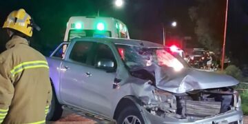 Fatal choque en Tanti: un motociclista murió tras colisionar con una camioneta La camioneta Ford Ranger involucrada en el siniestro fatal ocurrido en Ruta 28.