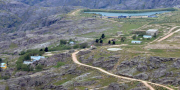 Denuncian que la mina de uranio Los Gigantes continúa contaminando Denuncian que la mina de uranio Los Gigantes continúa contaminando