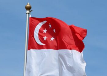 Singapur endurece las penas contra el fraude: hasta 24 azotes para condenados por estafas