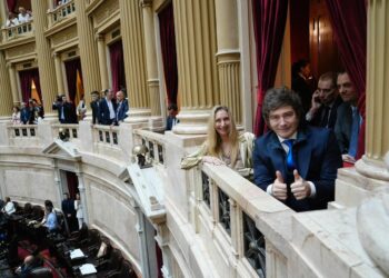 Córdoba renovó sus bancas en una sesión marcada por ausencias