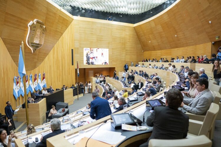 La Legislatura provincial convirtió en ley el proyecto que impulsa la promoción y el desarrollo de la industria de eventos y creativa.