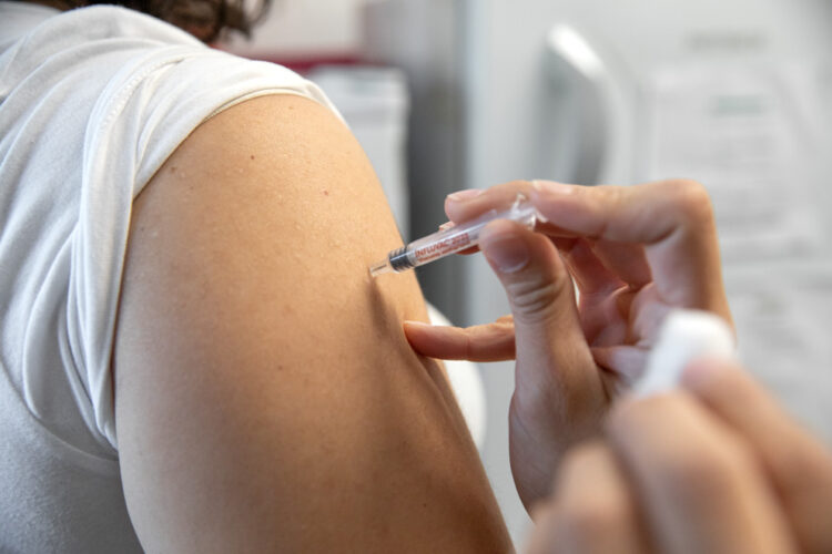 Refuerzan las recomendaciones de vacunación ante la detección de Influenza A H3N2 se reiteró la importancia de mantener actualizado el esquema de vacunación