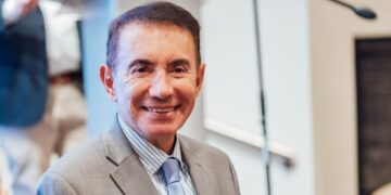 Domingo Sesin vuelve a presidir el Tribunal Superior