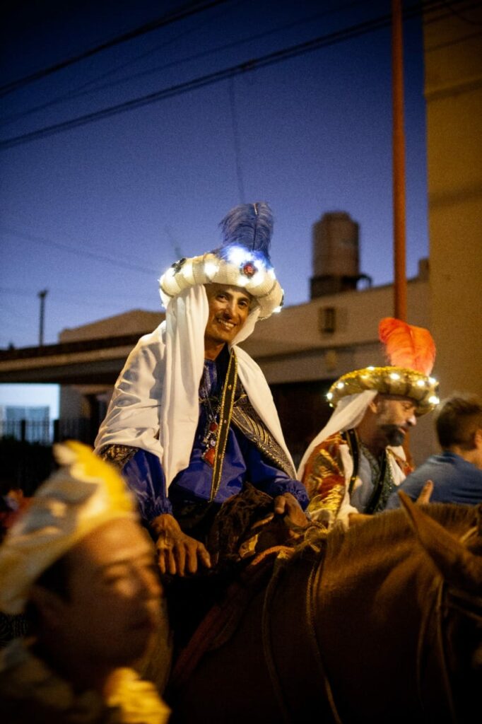 La Carroza de Reyes Magos vuelve a recorrer el centro de Alta Gracia La Carroza de Reyes Magos vuelve a recorrer el centro de Alta Gracia