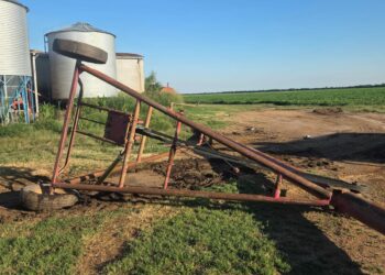 Tragedia en el norte cordobés: un joven murió aplastado por una maquinaria agrícola