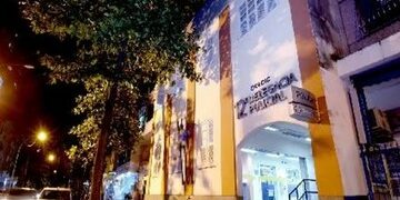 Detuvieron a dos turistas argentinos por robar whisky importado y otros artículos de lujo