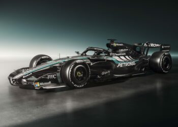 A la espera del Alpine de Colapinto, Mercedes presentó su monoplaza para 2026