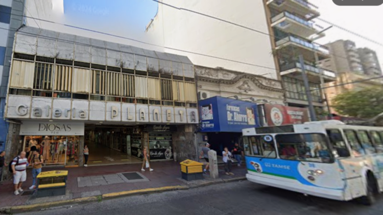 Amenaza de bomba en una galería del Centro evacuación, robo y paquete sospechoso