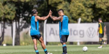 Belgrano: victoria ante Defensa y Justicia con doblete de “Uvita” Fernández