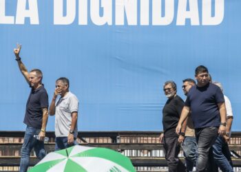 La CGT sale a «militar» las provincias para convencer a los gobernadores de frenar la reforma laboral