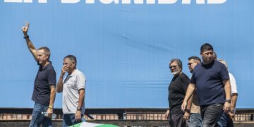 La CGT sale a «militar» las provincias para convencer a los gobernadores de frenar la reforma laboral