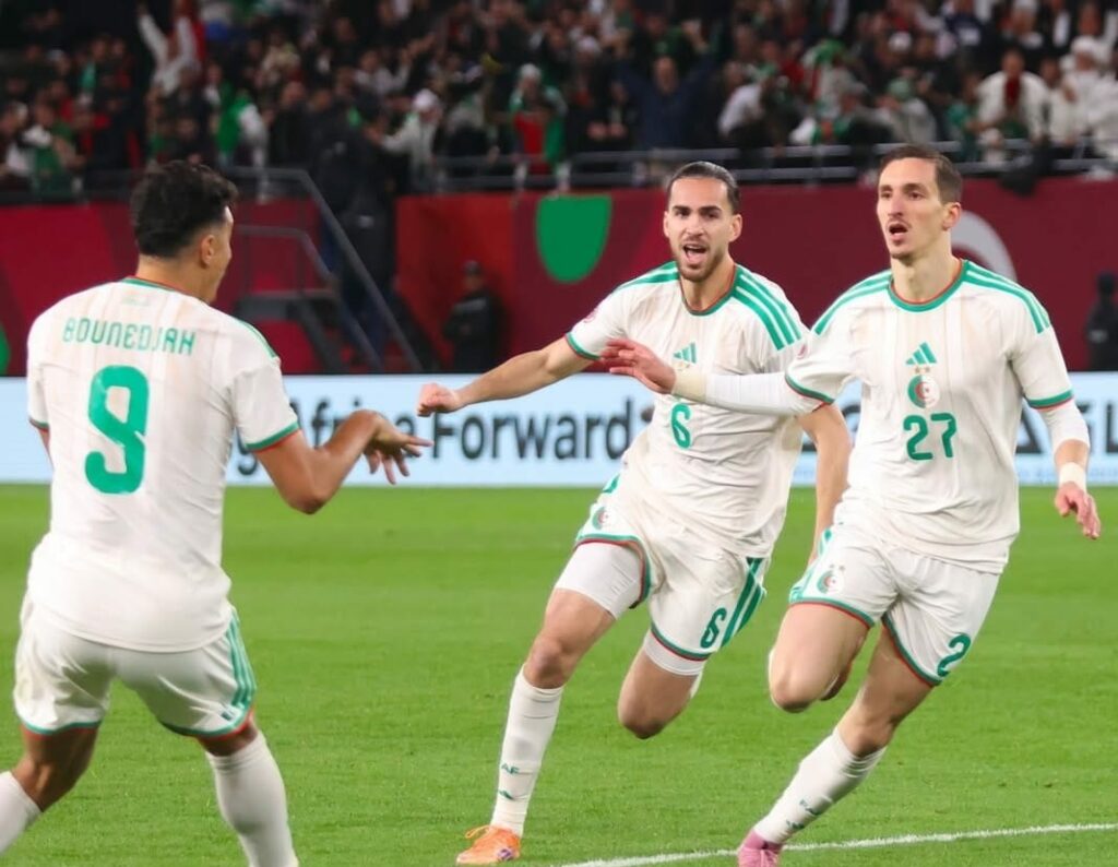 Con un gol agónico, Argelia ganó y clasificó a los cuartos de final de la Copa Africana Con un gol agónico, Argelia ganó y clasificó a los cuartos de final de la Copa Africana