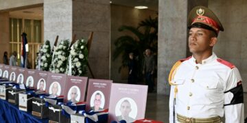 Cuba inicia el homenaje a los 32 militares muertos en Venezuela Cuba inicia el homenaje a los 32 militares muertos en Venezuela