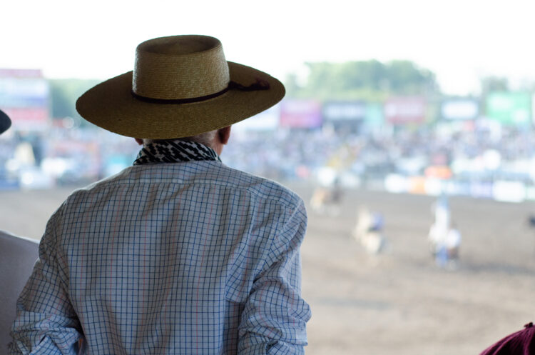 El clima frena la jineteada, pero no el fin solidario: se podrá donar su valor a escuelas El clima obligó a suspender la jineteada, pero continúa la ayuda solidaria.