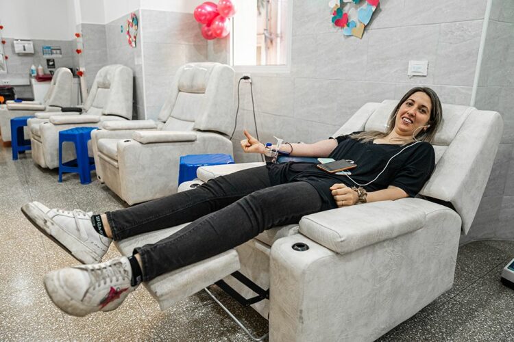 El Banco Central de Sangre llama a donar durante el receso estival.