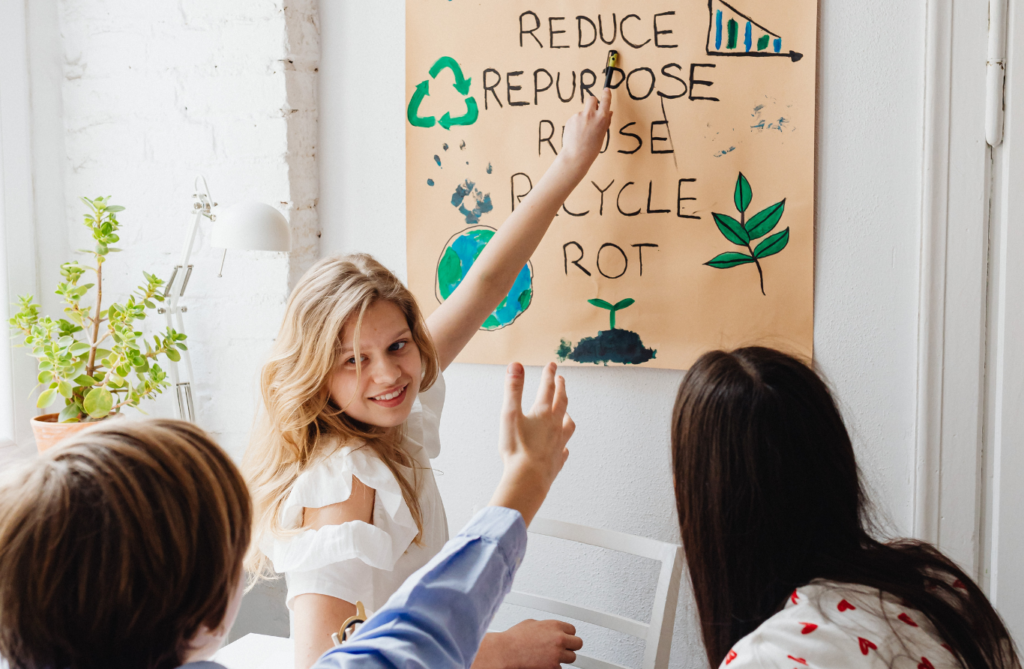 El 26 de enero es el Día Mundial de la Educación Ambiental, recordado internacionalmente con el fin de enfatizar la importancia de la educación como generadora de conciencia sobre el cuidado del ambiente.