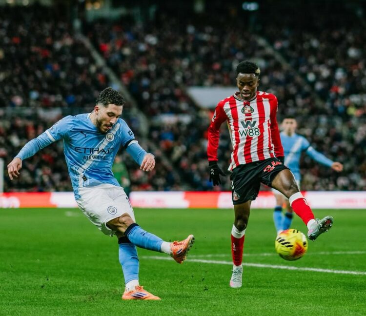 El Manchester City recibirá al Chelsea el domingo a las 14:30.