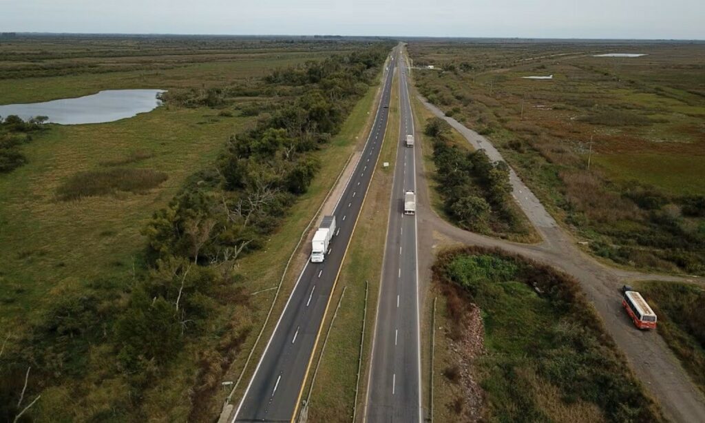 El Gobierno formalizó la toma de posesión de las primeras rutas privatizadas Rutas