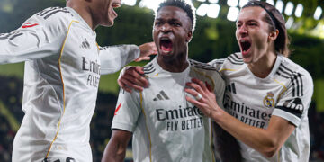 El Real Madrid le ganó 2-0 al Villarreal y trepó a lo más alto en LaLiga de España