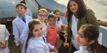 El programa permitirá detectar a tiempo situaciones de riesgo y prevenir el abandono escolar.