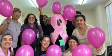 El Hospital Materno Neonatal ofrece un taller de rehabilitación postquirúrgica de cáncer de mama El tratamiento incluye técnicas kinésicas enfocadas en ejercicios de movilidad, flexibilidad y resistencia, principalmente en miembros superiores.