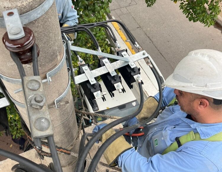 Cortes de luz programados en Córdoba capital y el interior por tareas de mantenimiento EPEC llevará adelante este miércoles una serie de cortes programados de energía en Córdoba capital y en localidades del interior por tareas de mantenimiento y actualización tecnológica, con interrupciones escalonadas a lo largo de la jornada.