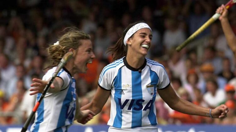 Fotografia de archivo de la seleccion nacional de Hockey femenino " Las Leonas". Foto: NA.