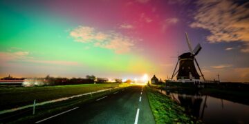 La mayor tormenta solar en 20 años activa alertas y genera auroras en latitudes inusuales