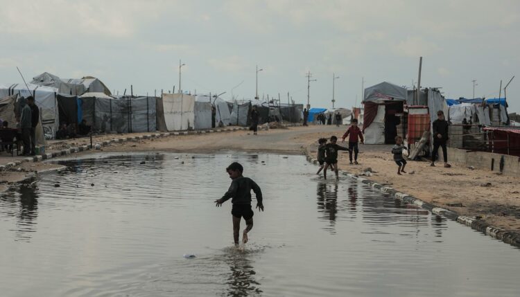 A pesar de la grave crisis humanitaria que atraviesa, la población de Gaza intenta mantener un hilo de esperanza.