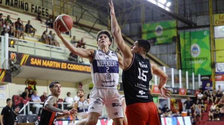 Independiente de Oliva ganó y clasificó a las Copa Islas Malvinas.