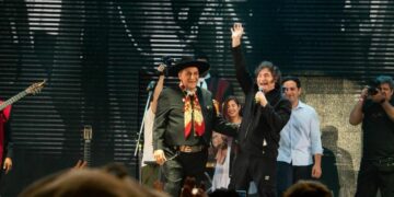 "El Chaqueño" y Milei cantaron "Amor Salvaje".