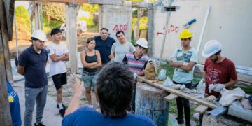 Ciudad Activa: jóvenes de barrio San Ignacio aprenden sobre construcción a través del proyecto Construyendo Futuro