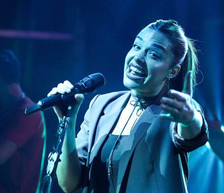Eugenia Quevedo junto a LBC abrirán la primera noche.