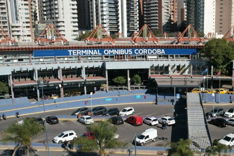 La intervención apunta a mejorar la seguridad, el ahorro energético y el funcionamiento general del edificio.